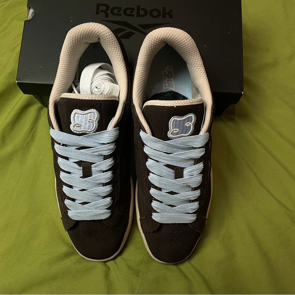 Sneeze X Reebok club c fat laces size 12